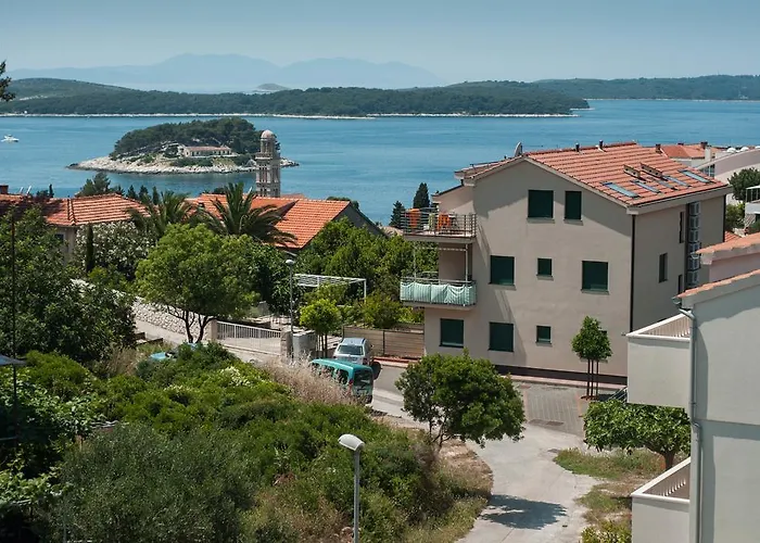 Majic * Hvar Town